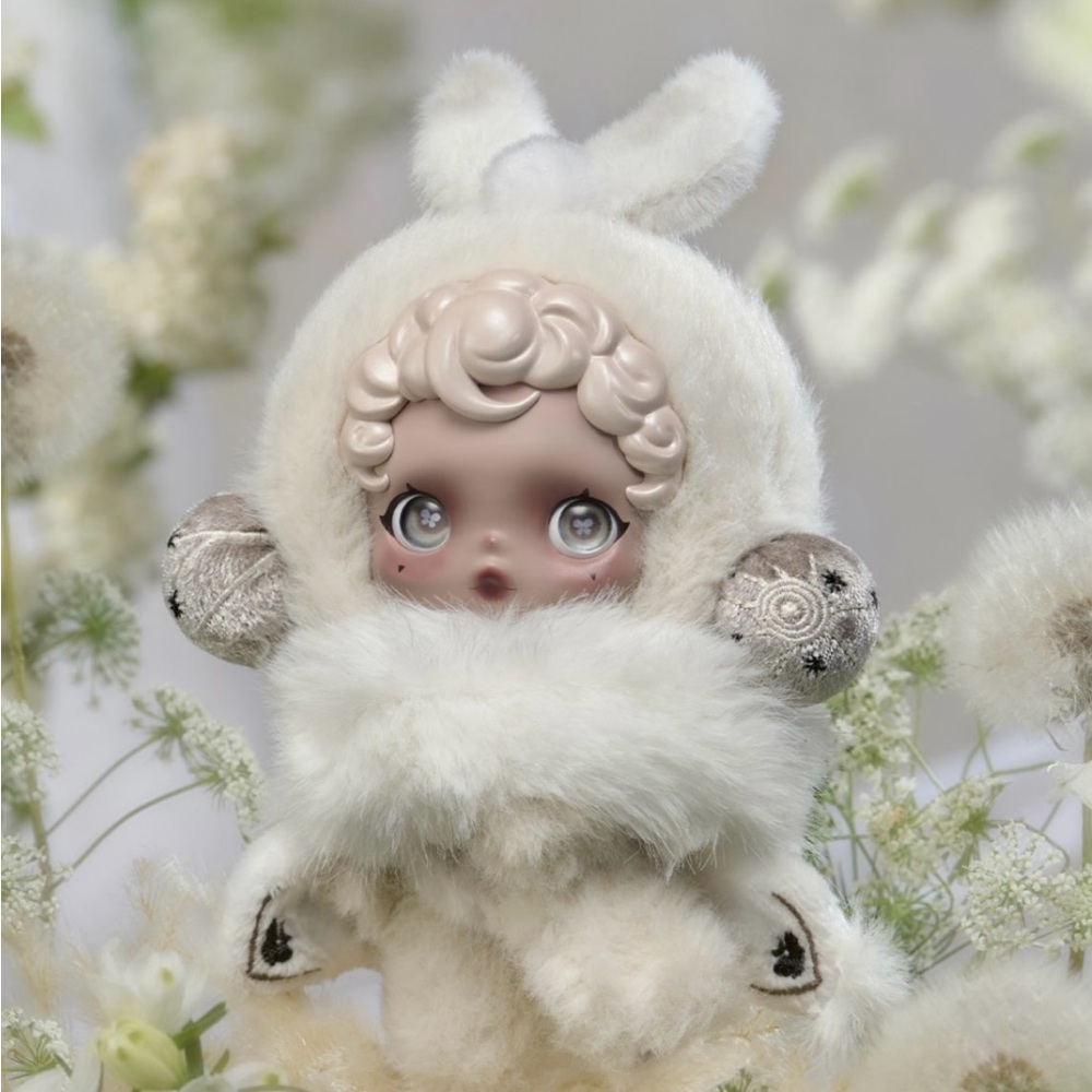 Skullpanda L’Impressionnisme New In Box “Mist”
Purchased from PopMart PopNow